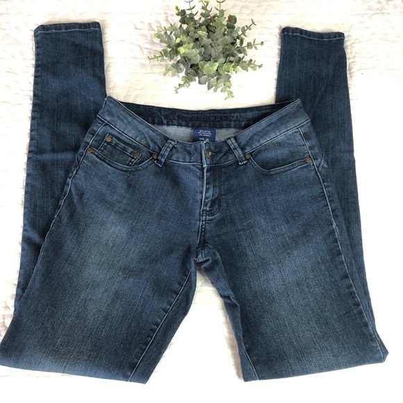 Blue Asphalt Skinny Jean | Size 9L | Dark Wash - Picture 2 of 6